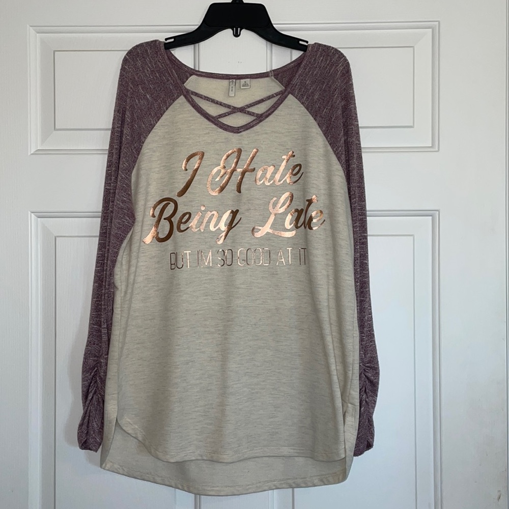 Women’s Long Sleeve T-Shirt with Graphic Size Small